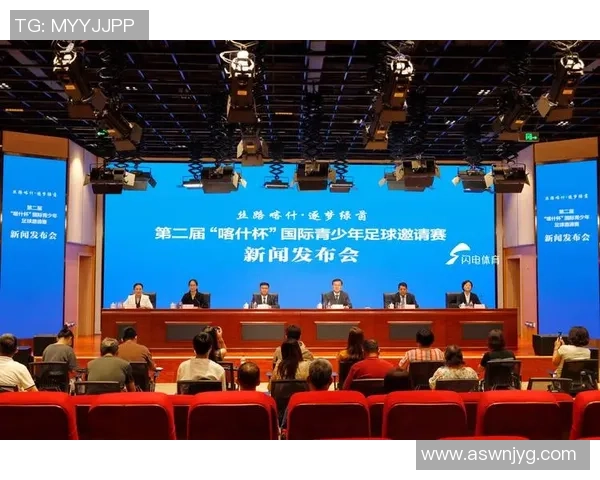 世界足球赛的荣耀与挑战探讨全球足球文化的交融与发展